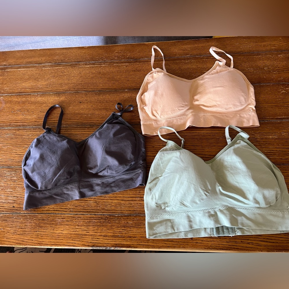 Wire free bras size xxl